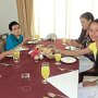 さっそく朝食兼昼食を食べたしばし休憩。ルンビニはさすがに暑い。
