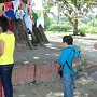 菩提樹の中には仏像が安置されていました。