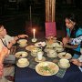 最後の食事はゲストハウスのガーデンレストランで食べました。おもにベジタブル料理です。チベット料理をアレンジしたものネパール風の料理と結構メニューは豊富です。安い！